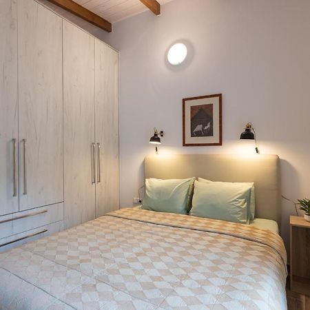 Modern City Center Loft Ioannina Buitenkant foto