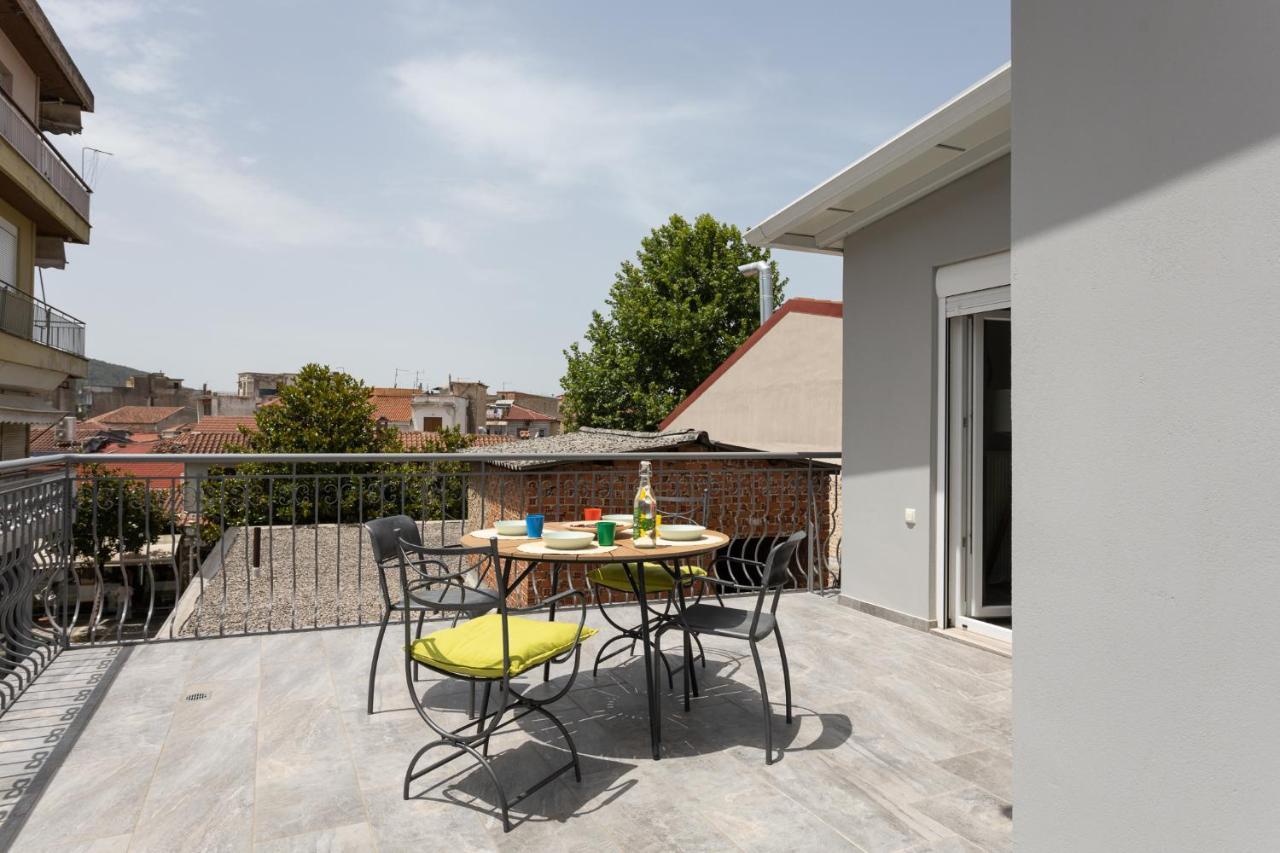 Modern City Center Loft Ioannina Buitenkant foto
