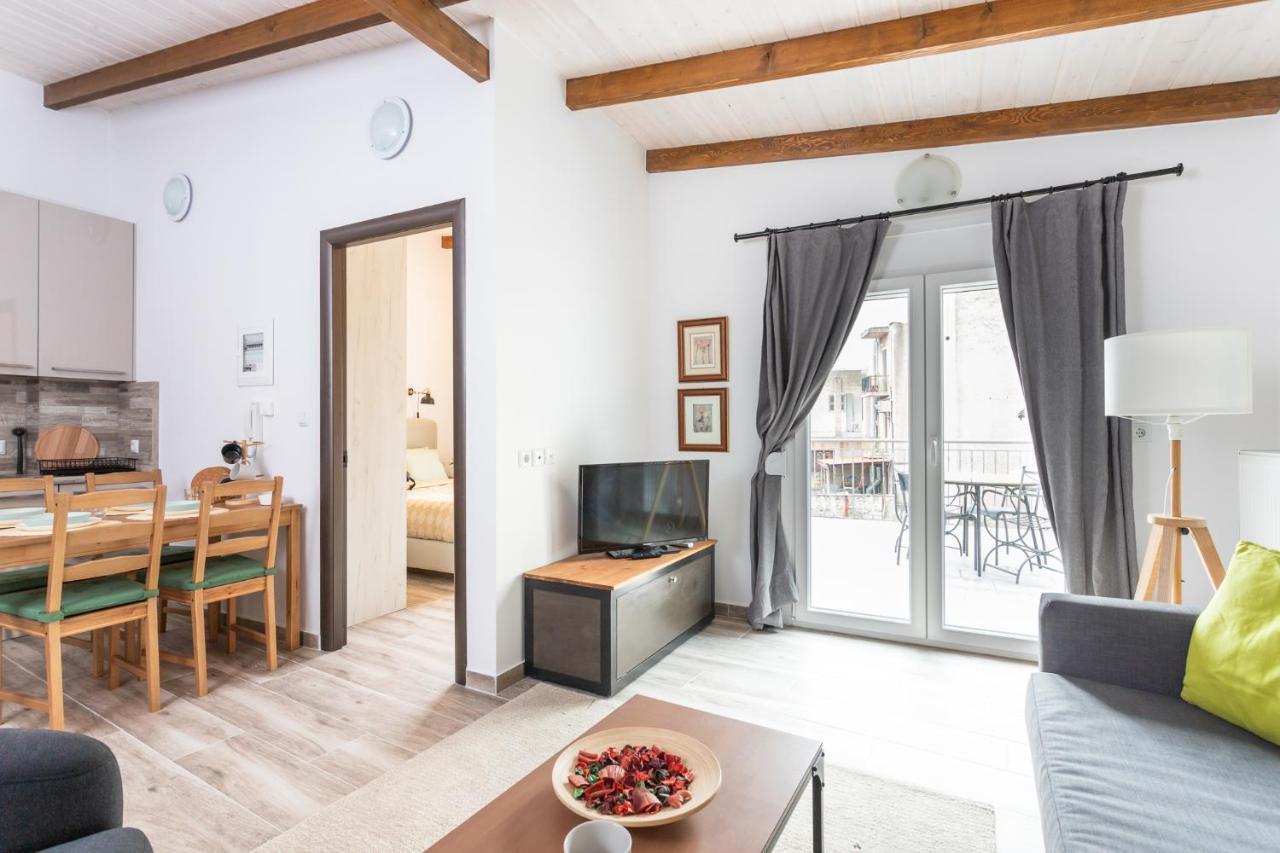 Modern City Center Loft Ioannina Buitenkant foto
